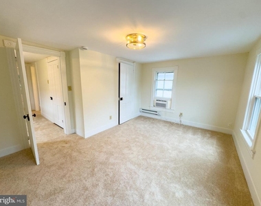 213 W B Street - Photo Thumbnail 17
