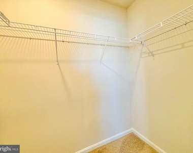 131 Riverwalk Terrace - Photo Thumbnail 14
