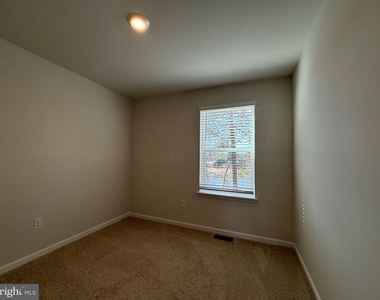 131 Riverwalk Terrace - Photo Thumbnail 12
