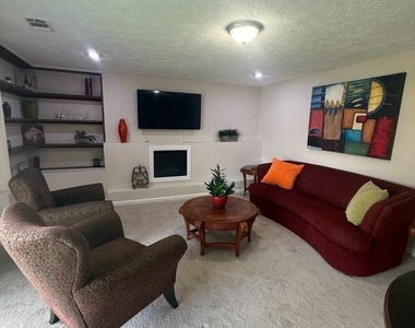 5319 Doris Drive - Photo Thumbnail 11