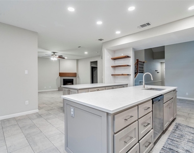 10803 Sans Souci Pl - Photo Thumbnail 9
