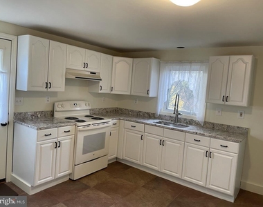 14707 Old Hanover Road - Photo Thumbnail 4