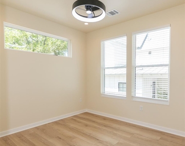 1012 W Milton St - Photo Thumbnail 5