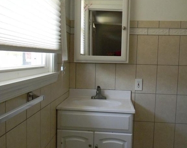 3536 Lynne Haven Drive - Photo Thumbnail 11
