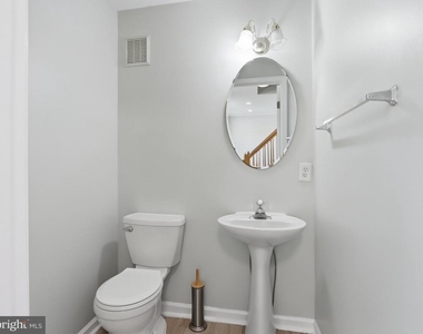 8 Quails Nest Court - Photo Thumbnail 12