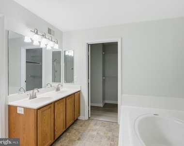 8 Quails Nest Court - Photo Thumbnail 25