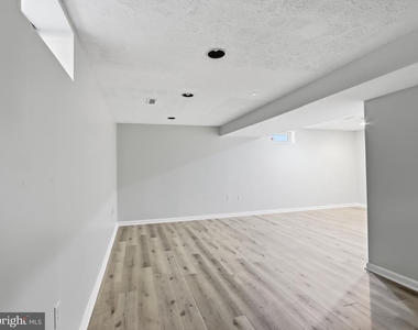 8 Quails Nest Court - Photo Thumbnail 15