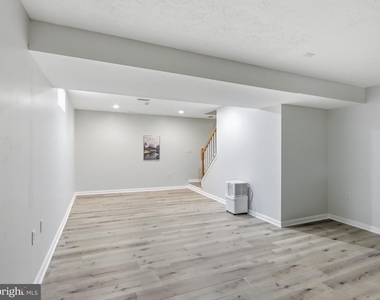 8 Quails Nest Court - Photo Thumbnail 16