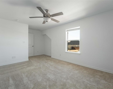 103 W Thurman Holt Rd - Photo Thumbnail 13