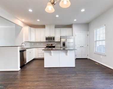 1044 Ramble Run Road - Photo Thumbnail 7
