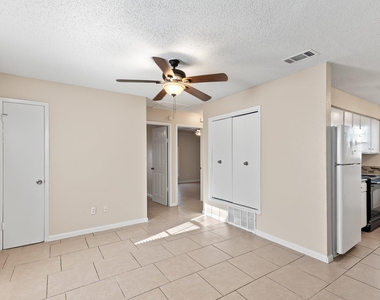 410 Old Thorndale Rd - Photo Thumbnail 9