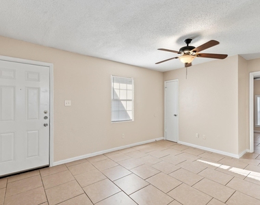 410 Old Thorndale Rd - Photo Thumbnail 10