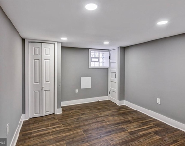 3015 Spaulding Avenue - Photo Thumbnail 5