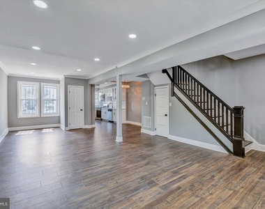3015 Spaulding Avenue - Photo Thumbnail 7