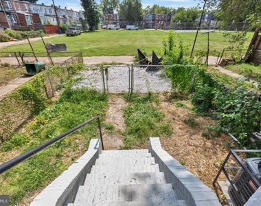 3015 Spaulding Avenue - Photo Thumbnail 26