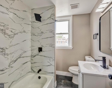 3015 Spaulding Avenue - Photo Thumbnail 16