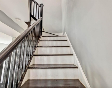 3015 Spaulding Avenue - Photo Thumbnail 14
