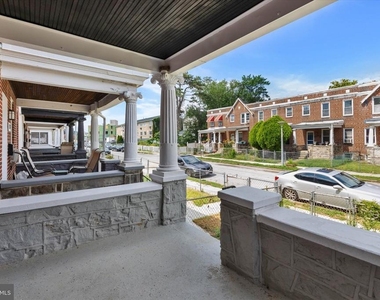 3015 Spaulding Avenue - Photo Thumbnail 5