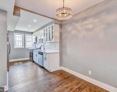 3015 Spaulding Avenue - Photo Thumbnail 10