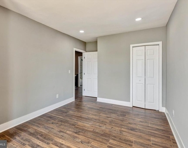 3015 Spaulding Avenue - Photo Thumbnail 22