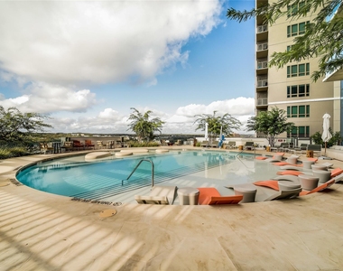 44 East Ave - Photo Thumbnail 19