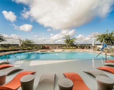 44 East Ave - Photo Thumbnail 20