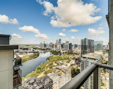 44 East Ave - Photo Thumbnail 12