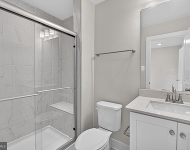 112 Glass Lane - Photo Thumbnail 17