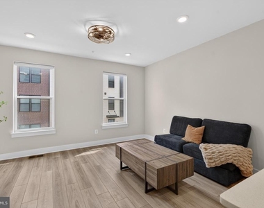 112 Glass Lane - Photo Thumbnail 69