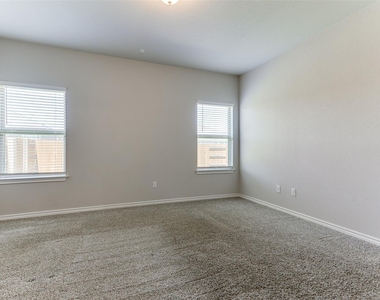 341 Trellis Blvd - Photo Thumbnail 14