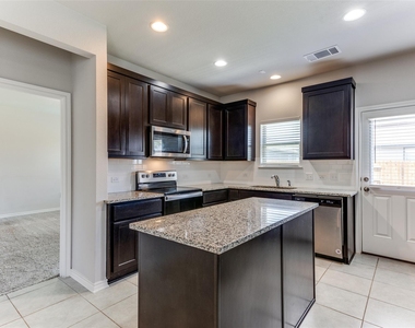 341 Trellis Blvd - Photo Thumbnail 9