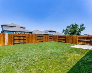341 Trellis Blvd - Photo Thumbnail 23