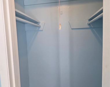 5200 Lancaster Ct - Photo Thumbnail 13