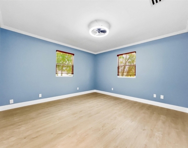 7107 Dan Jean Dr - Photo Thumbnail 9