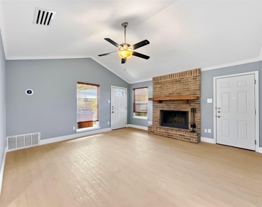 7107 Dan Jean Dr - Photo Thumbnail 2