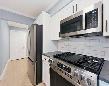 7107 Dan Jean Dr - Photo Thumbnail 7