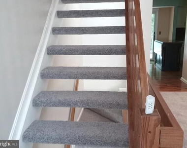 101 Quiet Waters Place - Photo Thumbnail 10