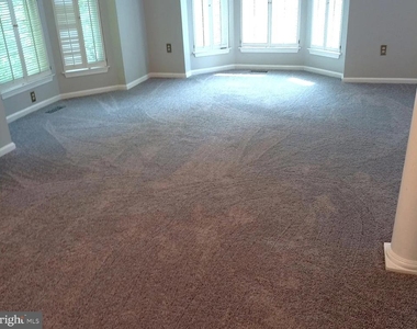 101 Quiet Waters Place - Photo Thumbnail 19