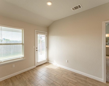 8209 Mckamy Dr - Photo Thumbnail 21