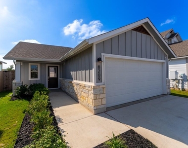 8209 Mckamy Dr - Photo Thumbnail 1