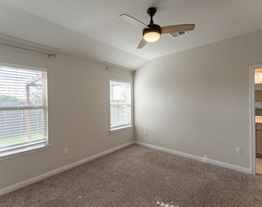 8209 Mckamy Dr - Photo Thumbnail 22
