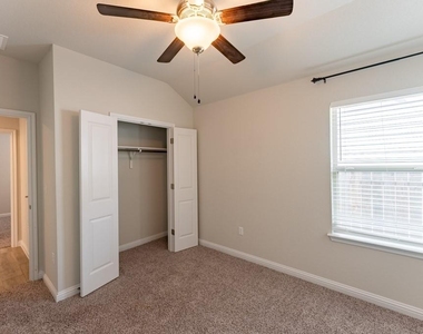 8209 Mckamy Dr - Photo Thumbnail 17