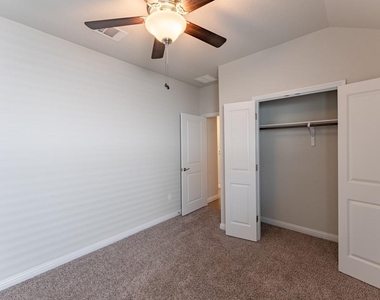 8209 Mckamy Dr - Photo Thumbnail 18