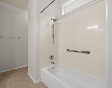 108 Farm Hill Dr - Photo Thumbnail 16