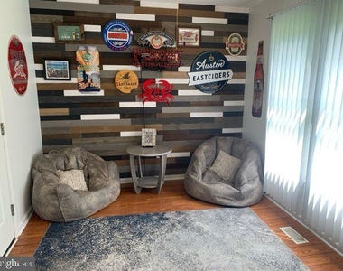 736 Hickman Drive - Photo Thumbnail 18