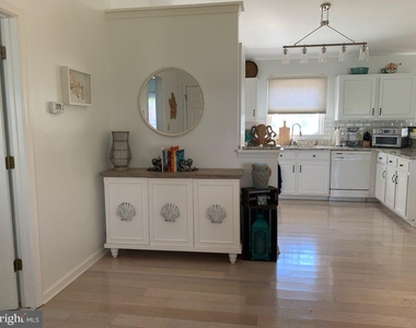736 Hickman Drive - Photo Thumbnail 4