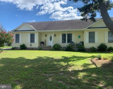 736 Hickman Drive - Photo Thumbnail 1