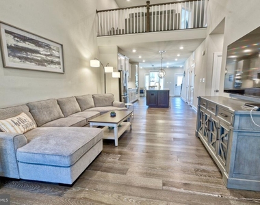 33720 Freeport Drive - Photo Thumbnail 9