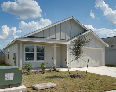 433 Whoopers Loop - Photo Thumbnail 1