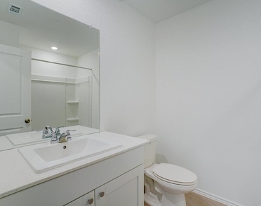 433 Whoopers Loop - Photo Thumbnail 10